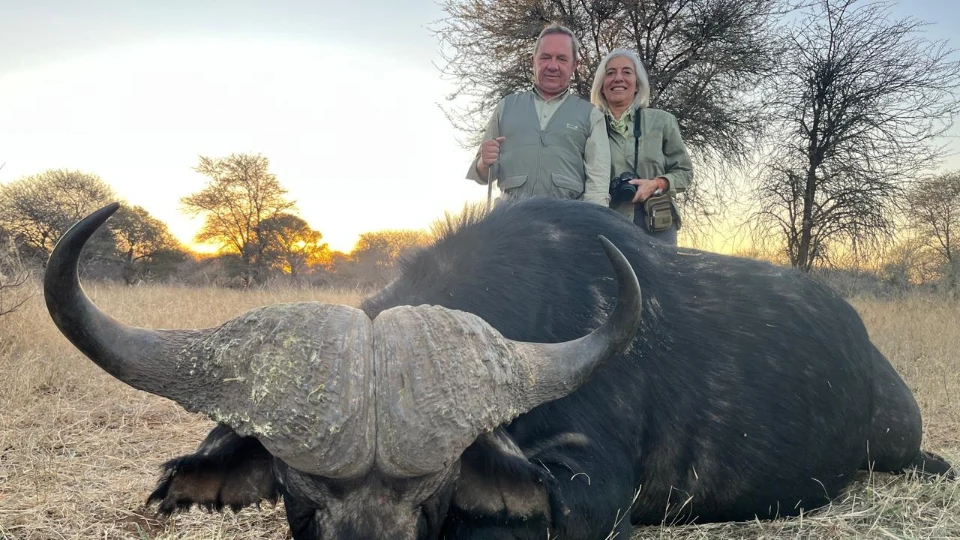 7 Day African Buffalo Hunt (6)